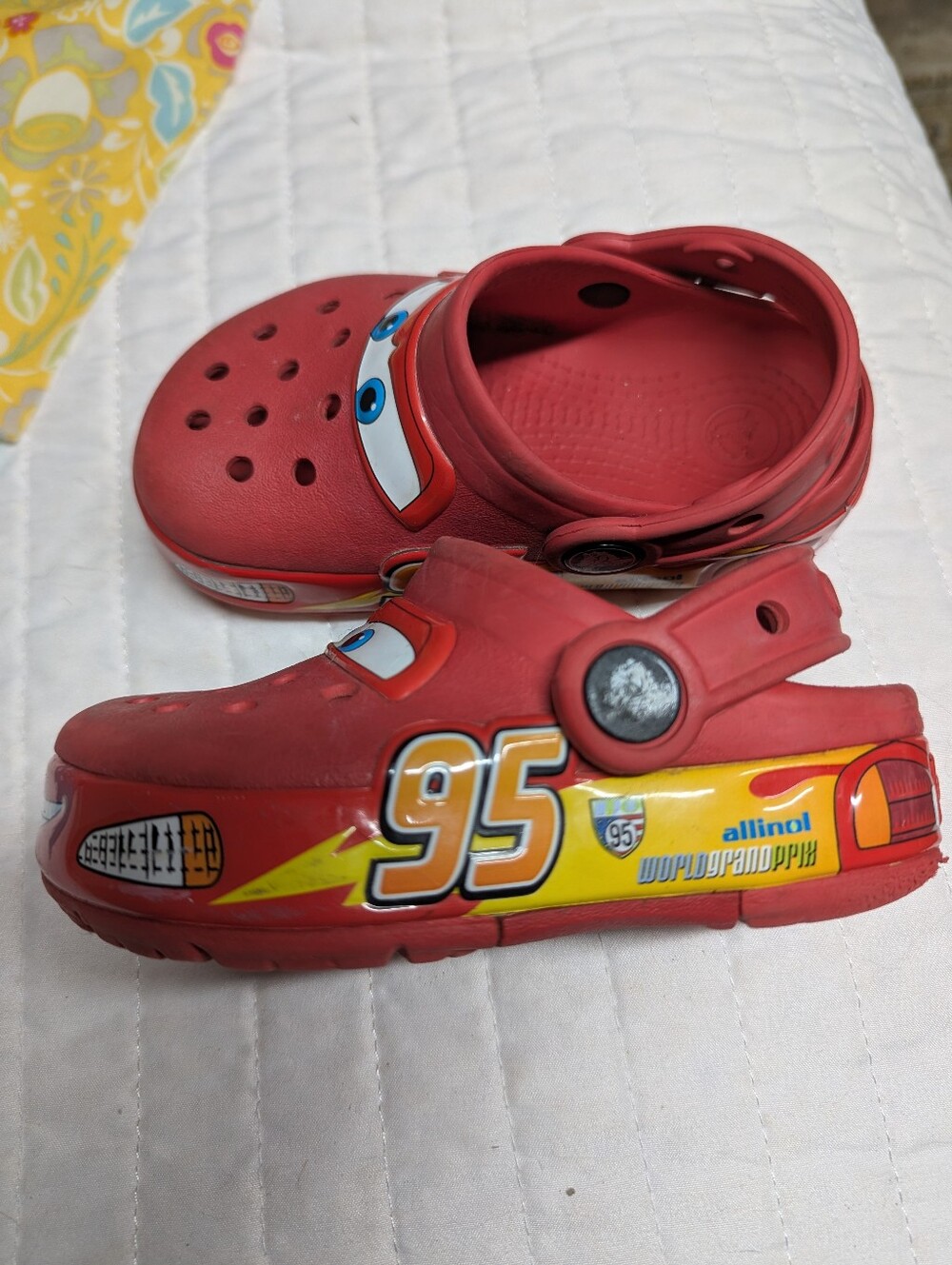 Red Lightning McQueen Kids Clog Shoes - Race Car Design, Do Not Light Up,Size 8T